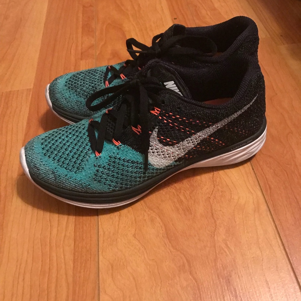 Nike flyknit sneakers